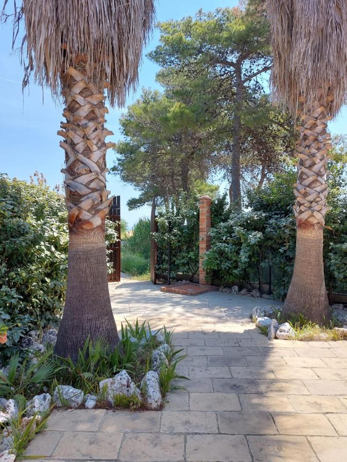 Hotel La Dimora In Riva Al Mare à Vieste Extérieur photo